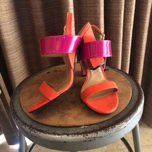 J RENEE 9.5 EMBERLEY BLOCK HEEL Orange fuchsia